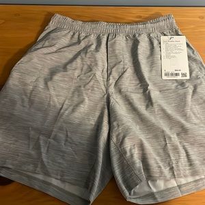NWT Lululemon Pace Breaker Shorts 7” (S)